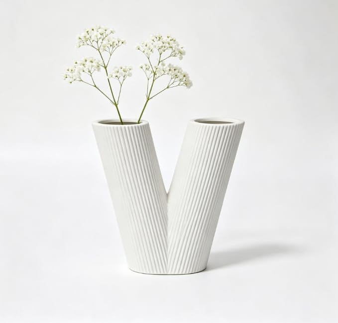 Love Sign Vases Ceramic Small Flower Vases Trendy Home Decor Entryway Decorative / White / Set of 4