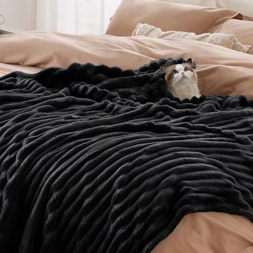 Bedsure Soft Black Throw Blanket for Couch Decor Gifts 50"x70"