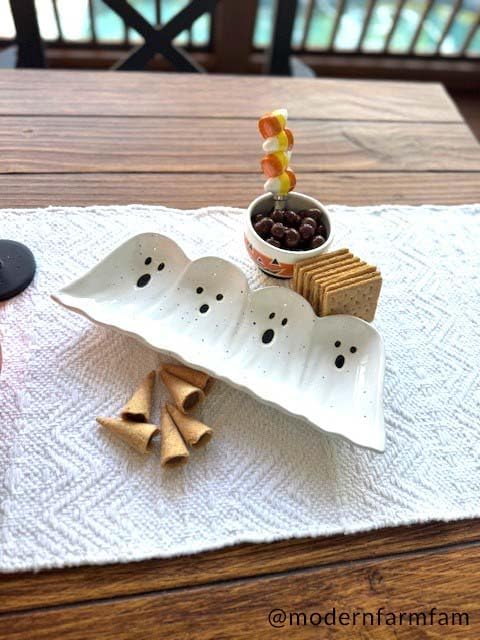 Mud Pie Halloween Glow in the Dark Ghost Tidbit and Tray