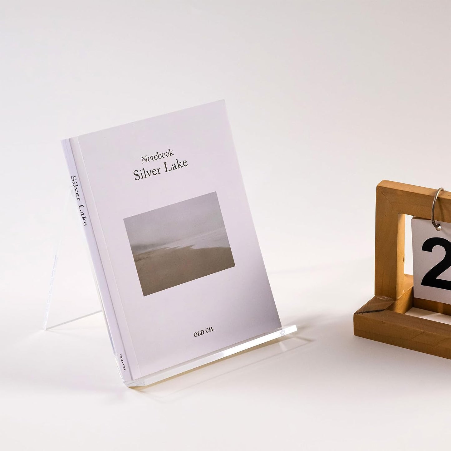 Acrylic Book Stand / 8.5 x 11 / 2-pack / Clear / Set of 2
