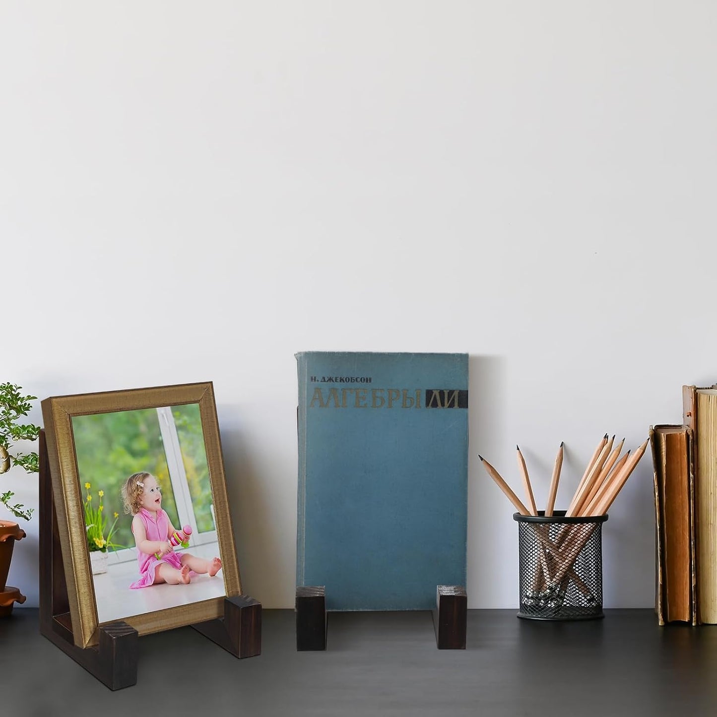 Wooden Plate Stand for Display Picture Stands Frame Holder Easel Table / Brown / 8 Inch / Set of 2