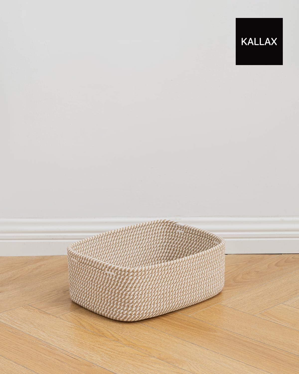 Small Woven Basket / Brown / 13.5"L x 9.5"W x 5"H / 13.5 x 9.5 x 5