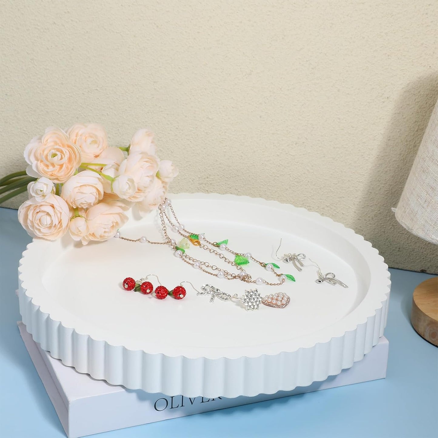 in Decorative Tray / White / 11 Inch