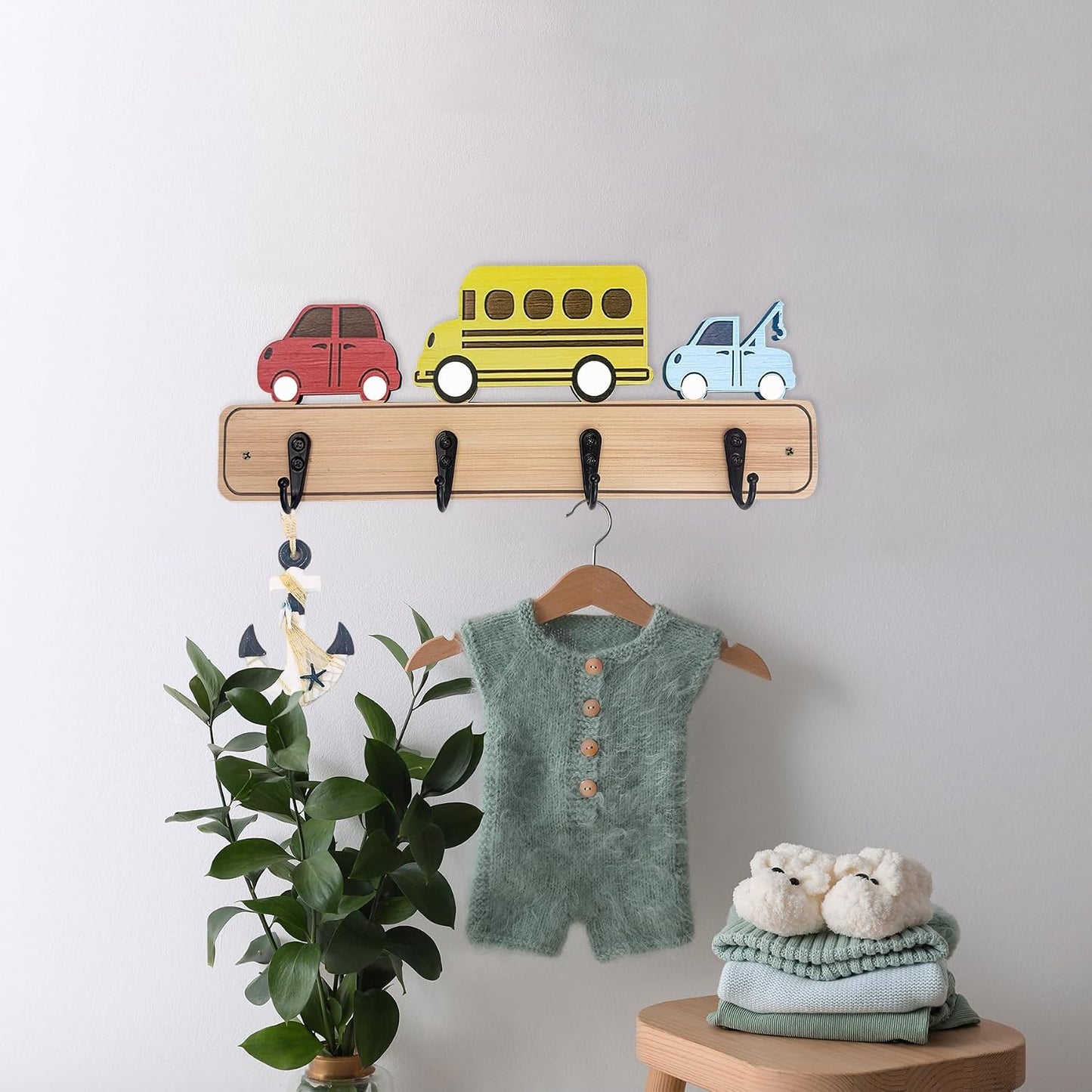 Wood Decorative Kids Wall Hooks for Hanging Giraffe Elephant Safari Nursery Decor for Clothes / Car