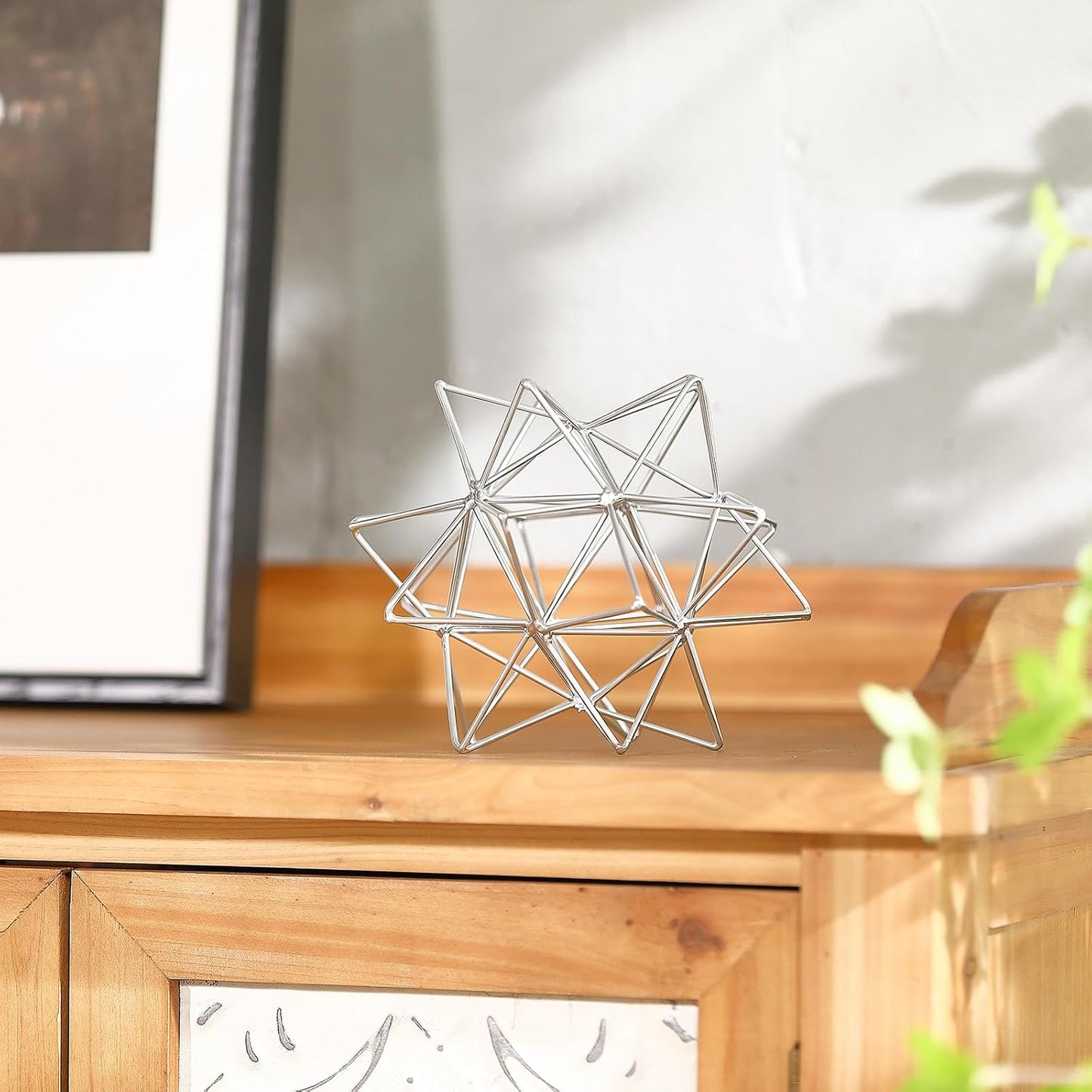 Metal Geometric Table Top Decor / Sliver