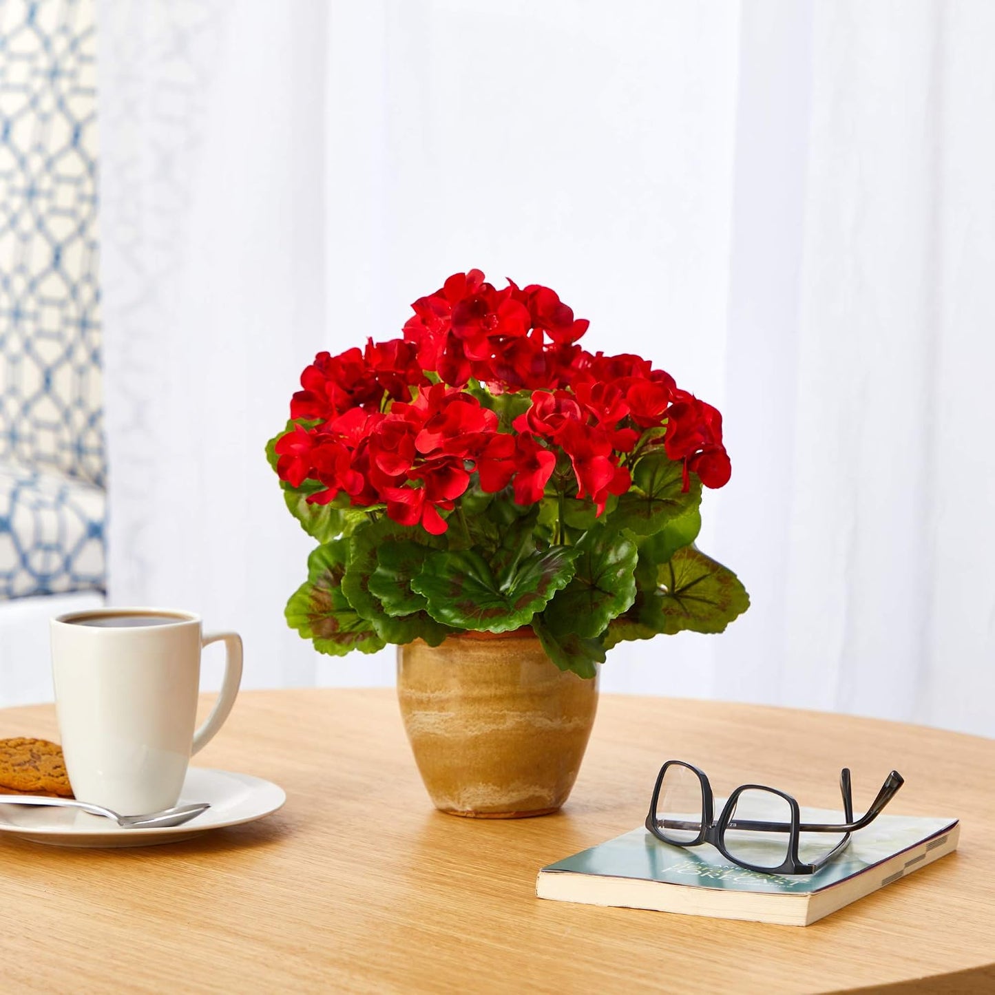 . Geranium Artificial Plant in Ceramic Planter UV Resistant / Red / 11 Inch