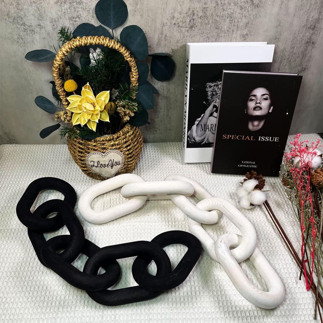 Wood Chain Link Decor / Black