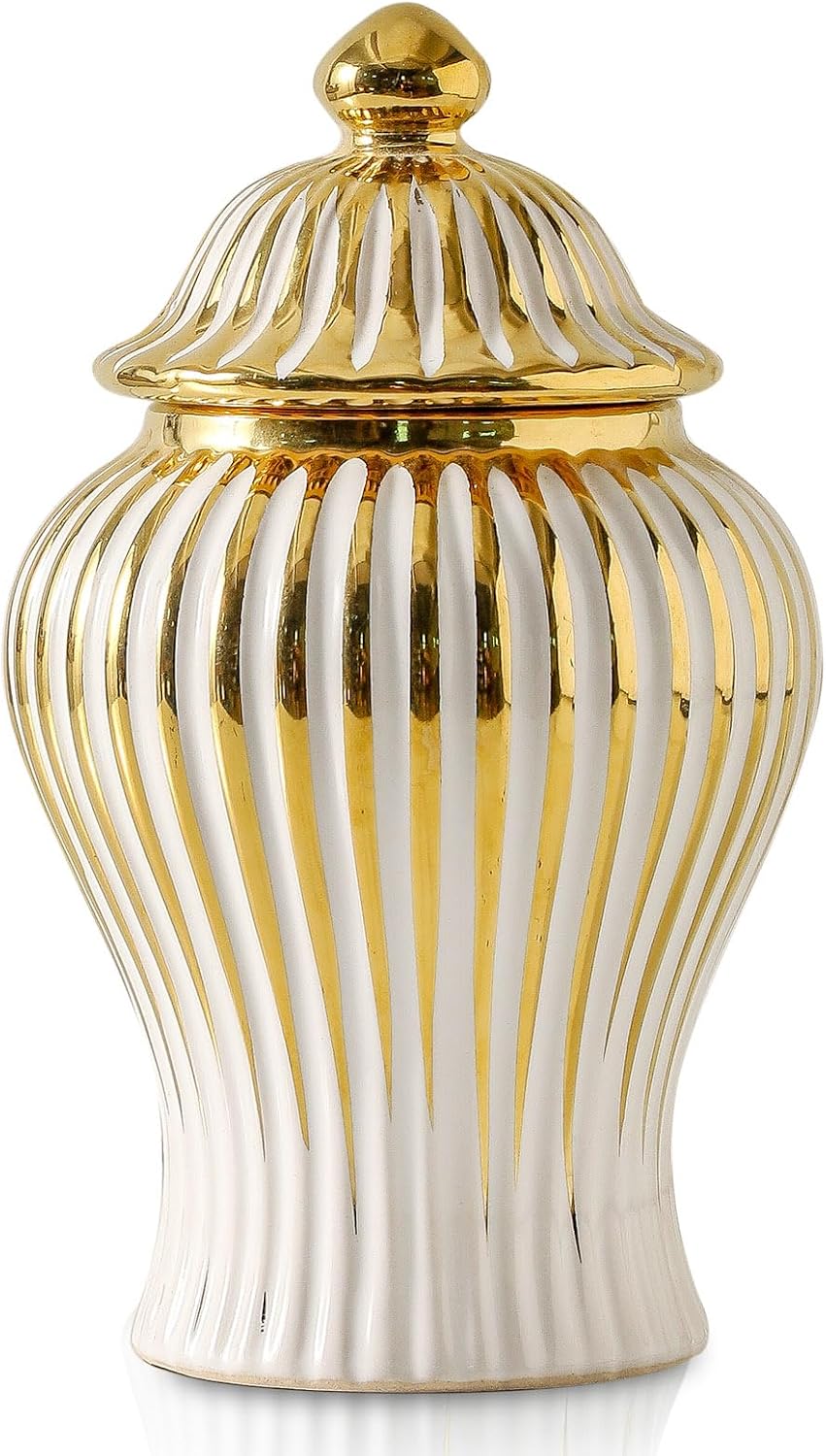 Ceramic Ginger jar / 6.8 Inch / White and Gold