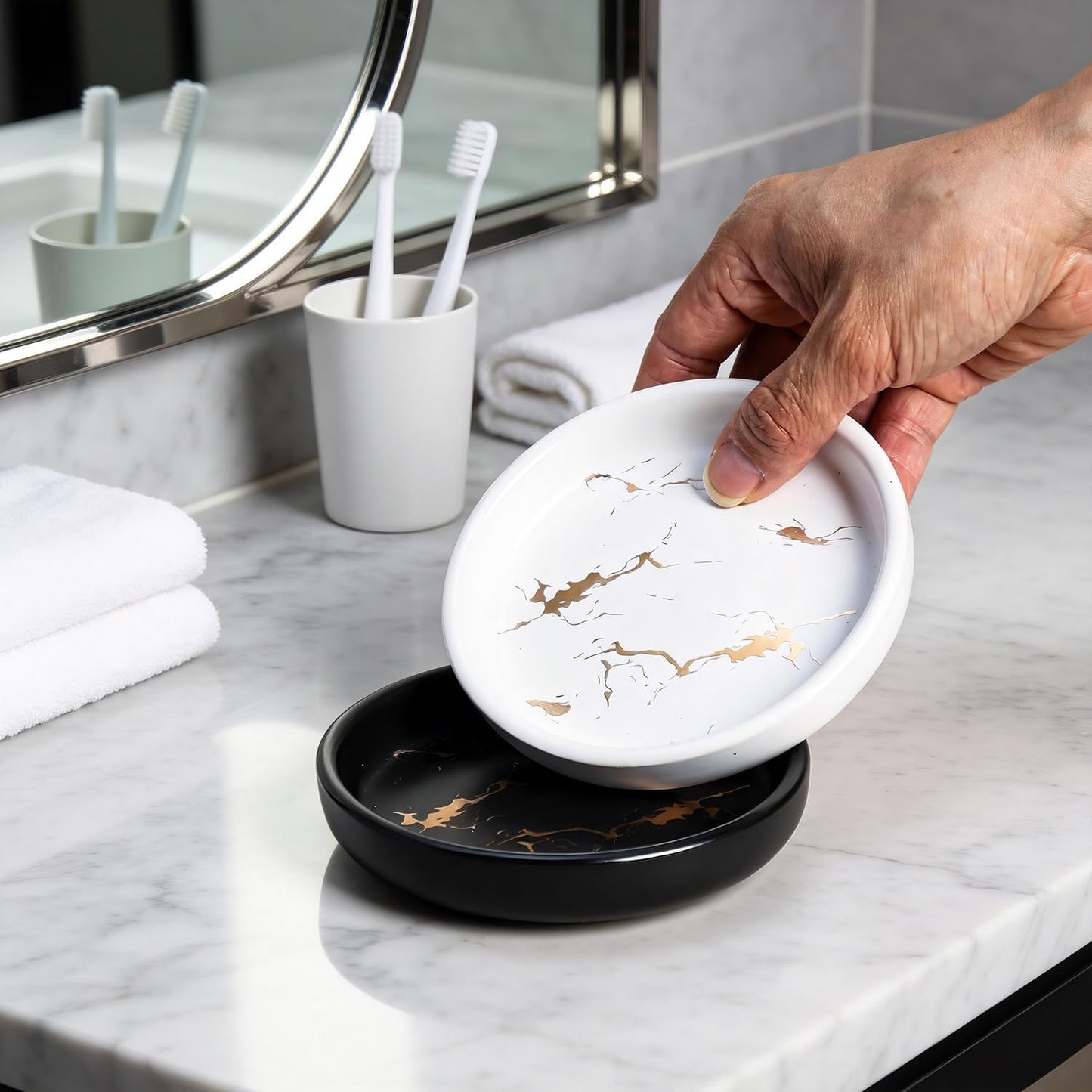 Marble Pattern Round Ceramic Soap Dish Bathroom Soap Tray / White / 4 Inch