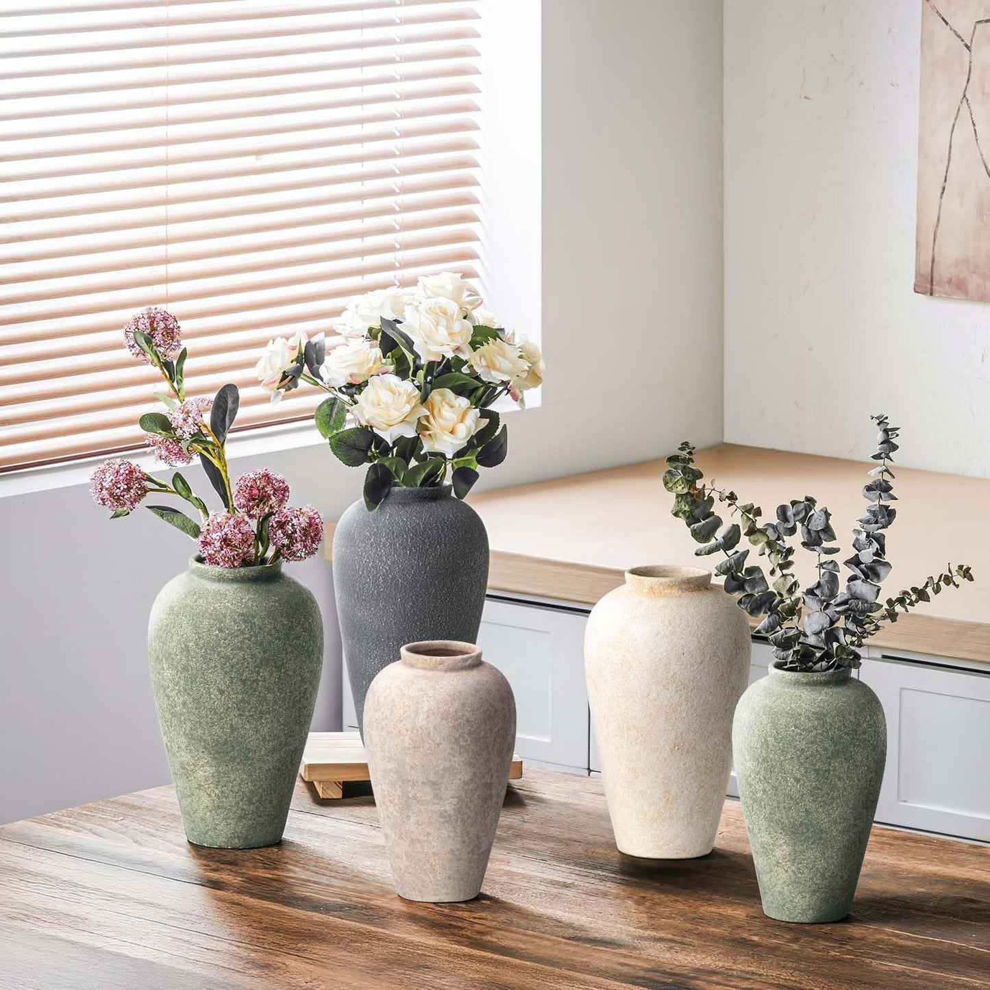 Black Ceramic Vase / Farmhouse Black-9.2 / 9.2 Inch