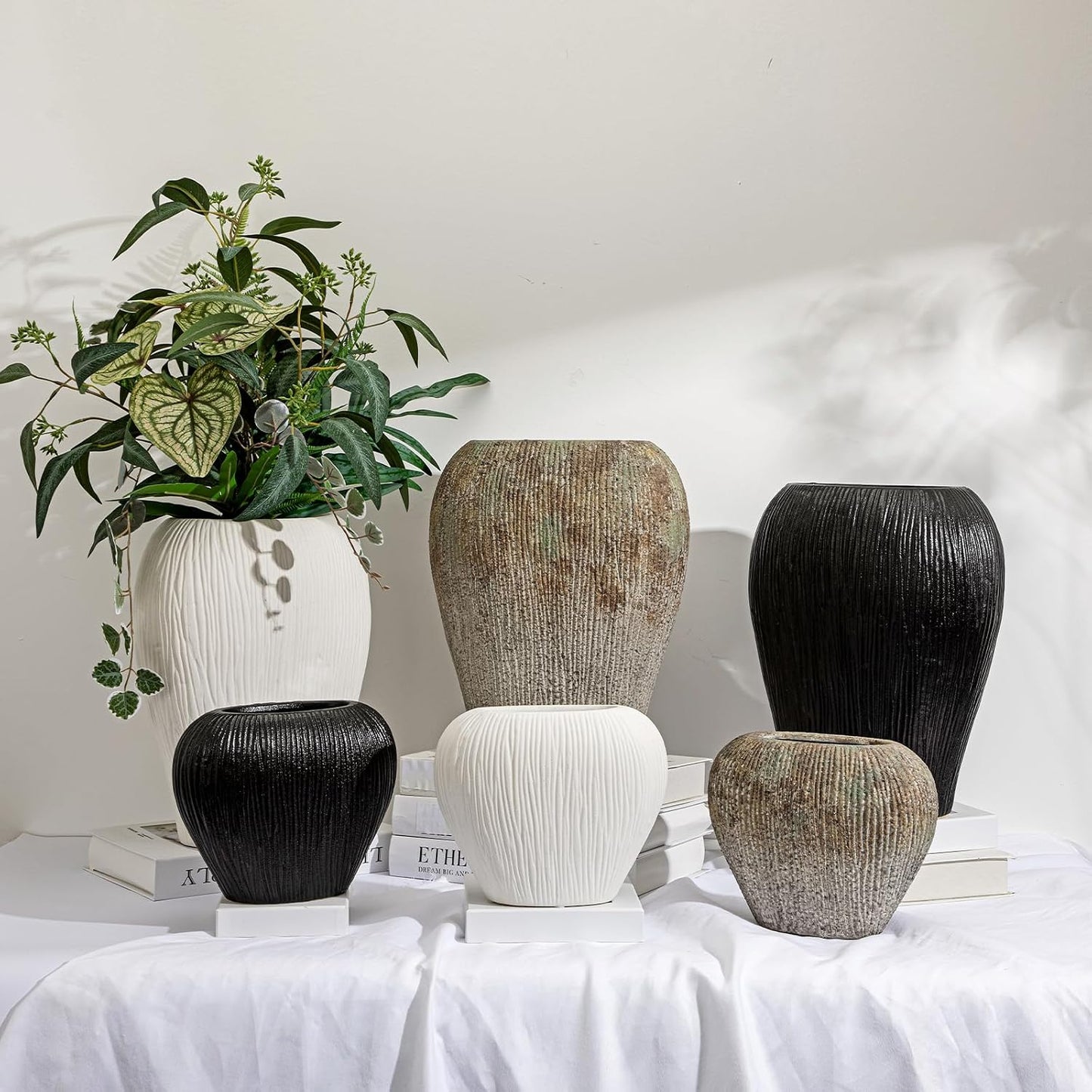 Slim Flat Ceramic Vase / Black / Set of 13