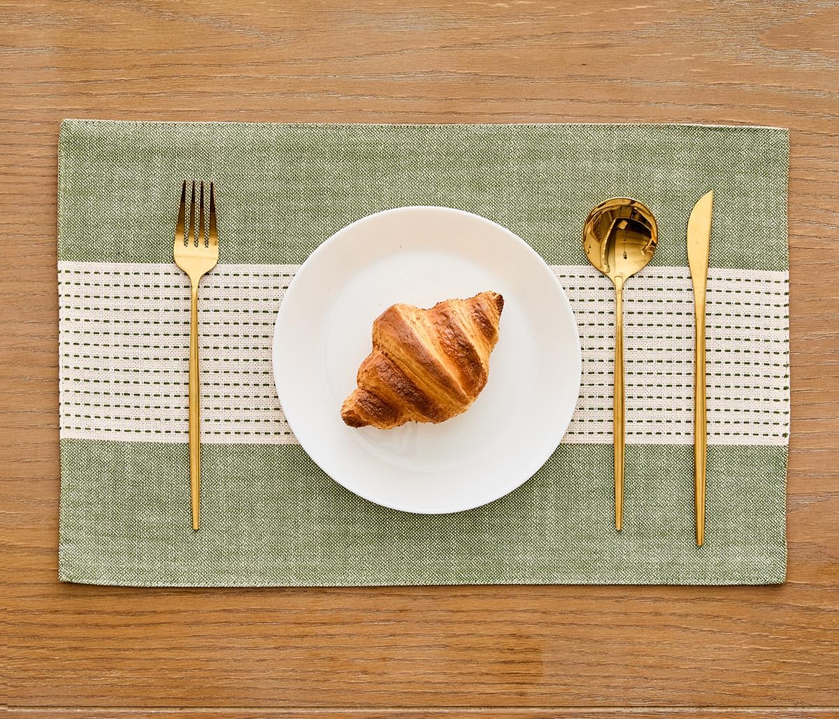 Wracra Linen Placemats, 12 x 18 Inch Set of 6 Placemats, Farmhouse Macrame Place Mats for Kitchen Table and Heat