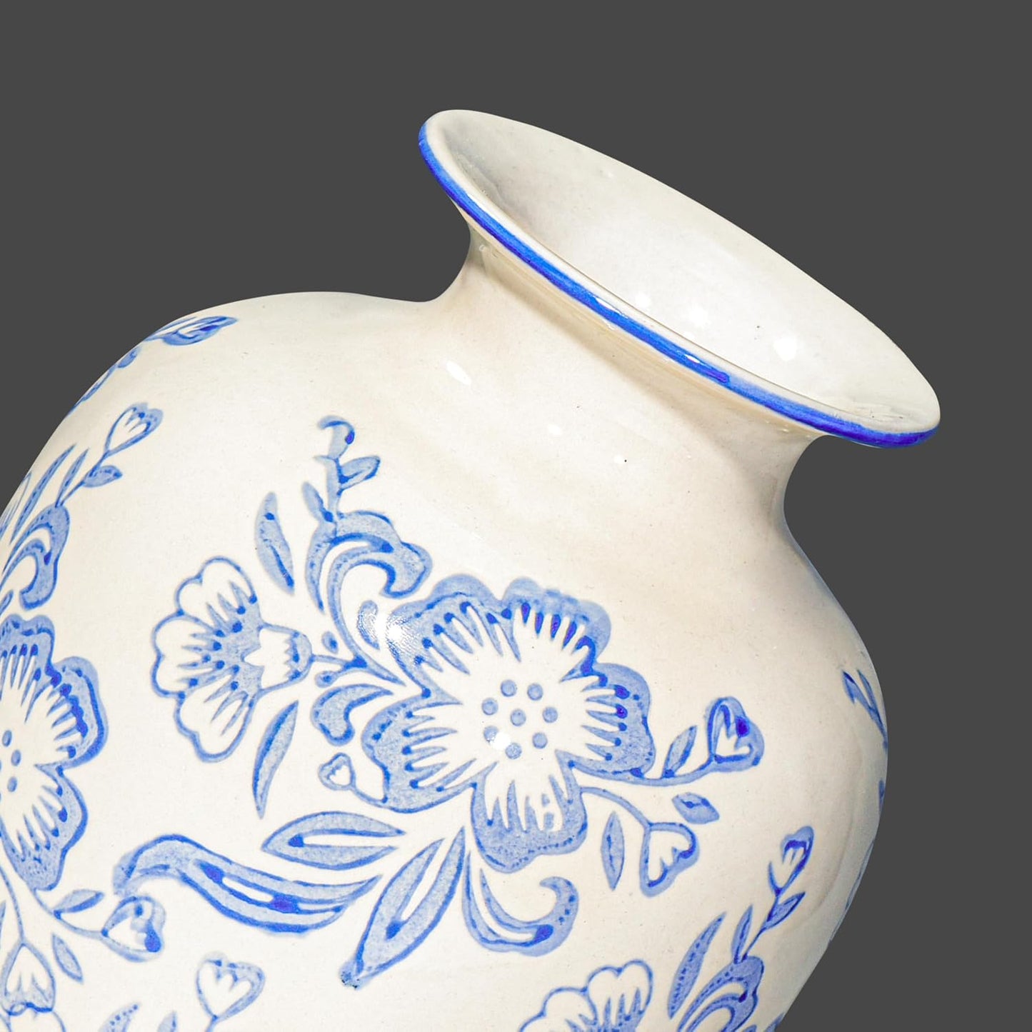 Night Stand / Chinoiserie Vase / Blue and White / 7 Inch