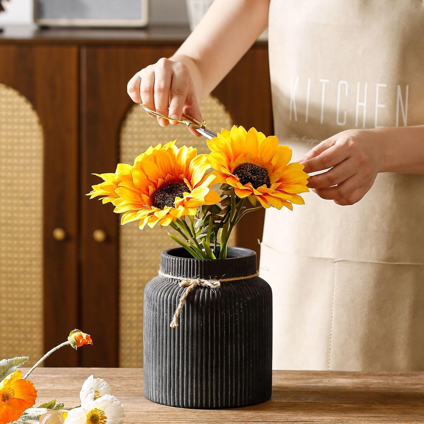 Rustic Ceramic Vase / Black / 7.2 Inch