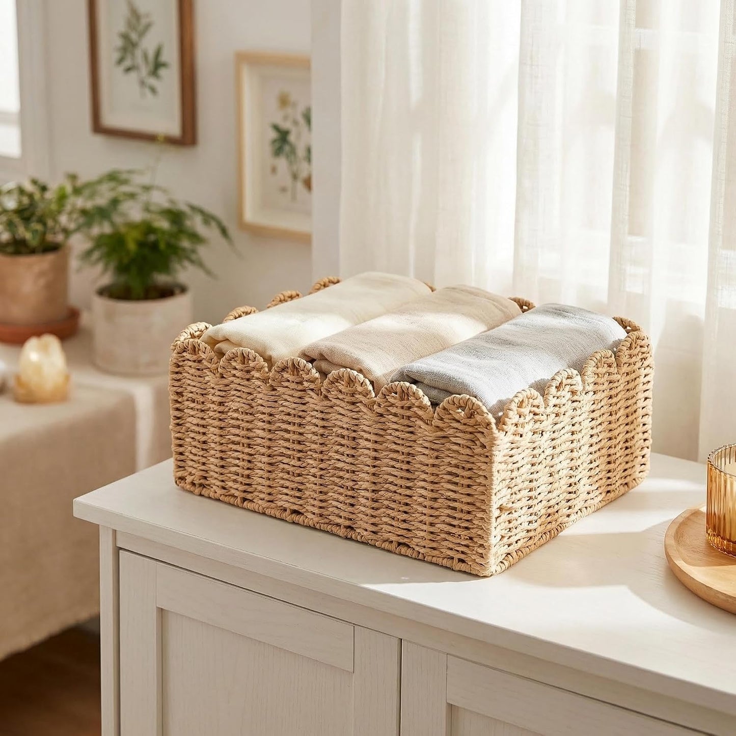 Scalloped Basket / Hand Woven Baskets / M
