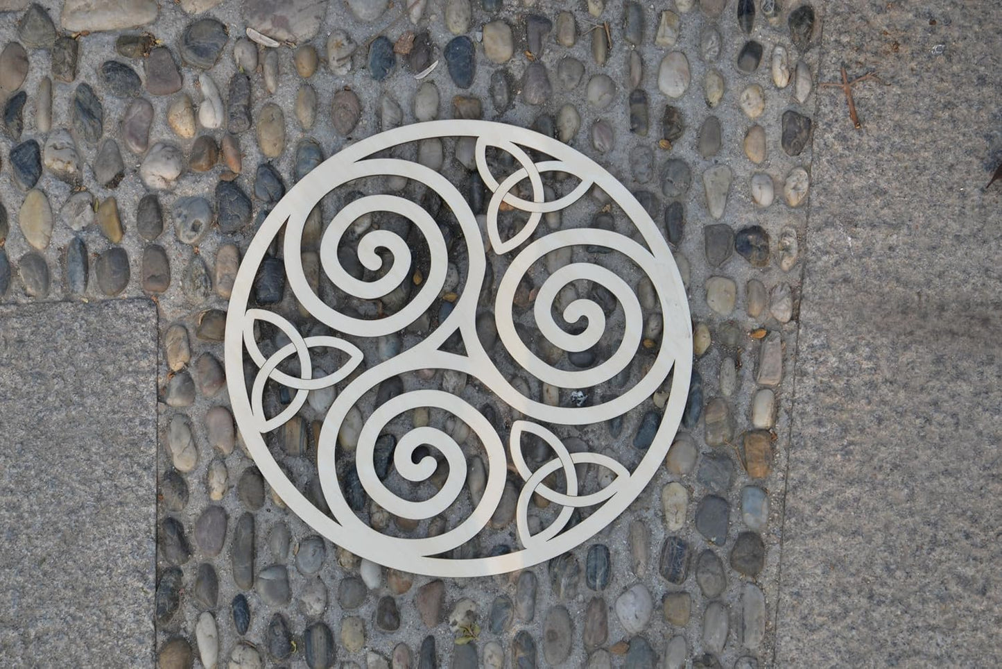 Fourth Level Mfg. Designs Triskele Knot Wooden Wall Art I Irish Symbols / Triskelion