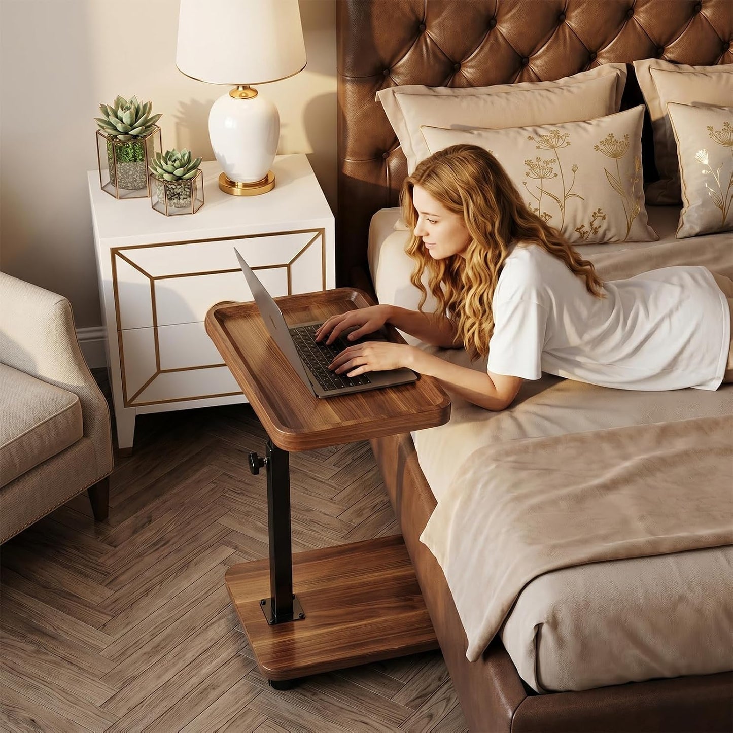 360°Swivel TV Tray Table for Small Spaces / L15.7*w11.8 / Walnut-height Adjustable