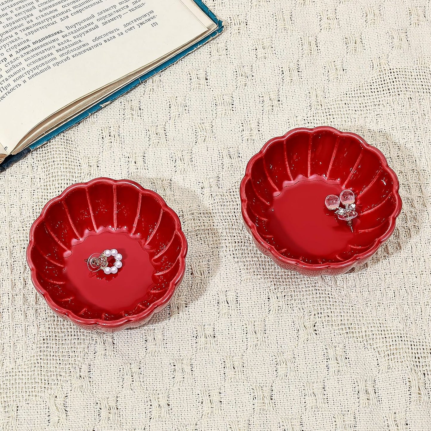 Decorative Plate Tray / Round Petal Flower, Red