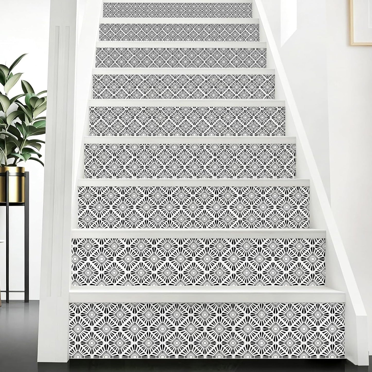Diamond Wallpaper 2 Sheets Removable Peel and Stick Geometric Pattern / Black / 15.7 x 35.4
