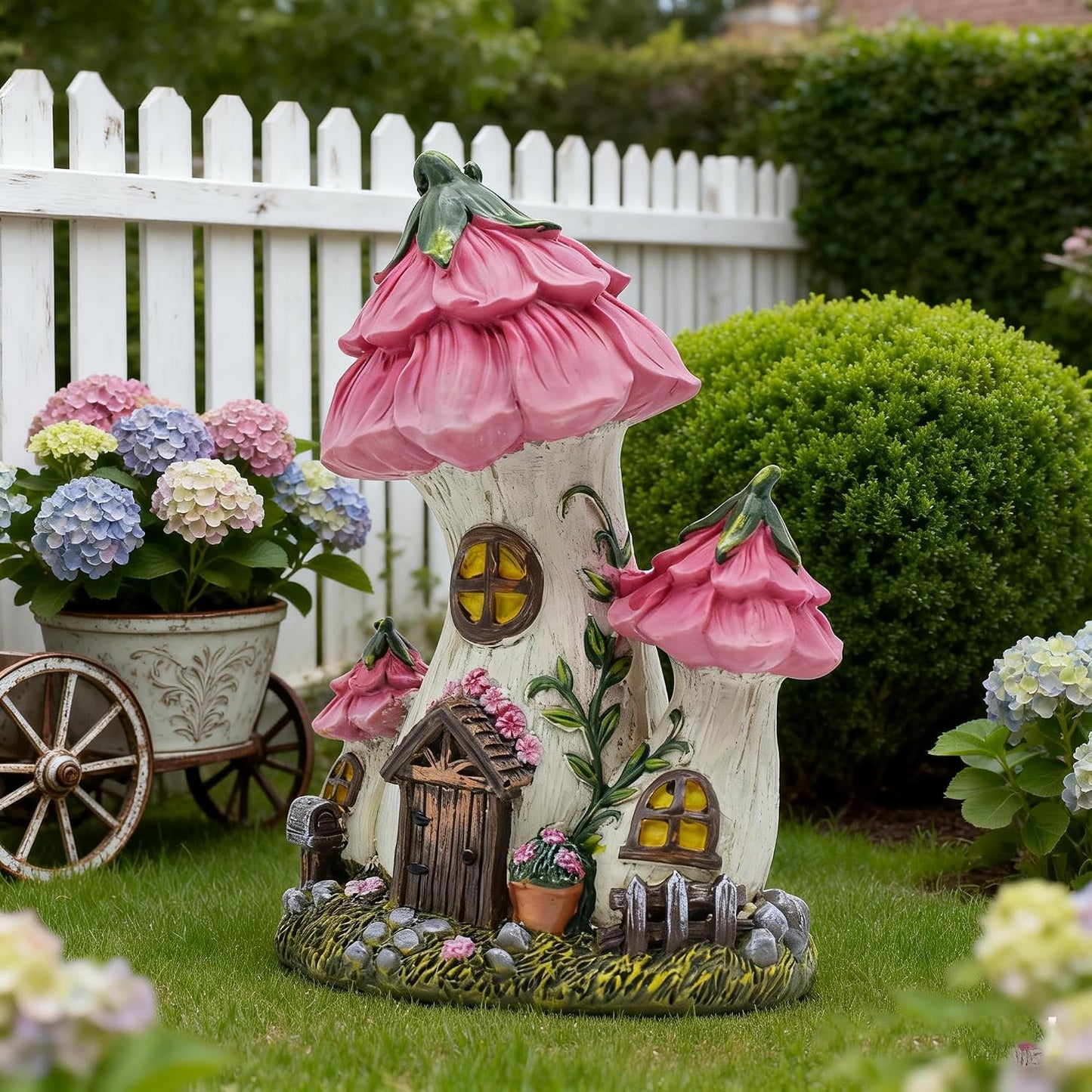 Mushroom House Fairy Garden Statue / Pink / 7.7 Inch