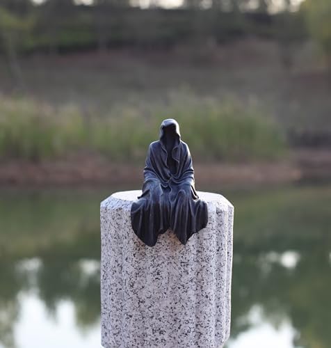 SHOWFEICAT Resin Tabletop Gothic Decor Sitting Statue Gothic Decor