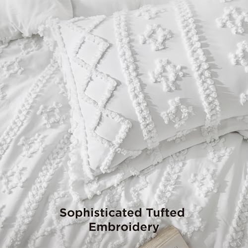 Bedsure Tufted Boho Comforter Set Oversized King - Bright White Boho Bed Set, GentleSoft™ 3 Pieces Farmhouse-Style