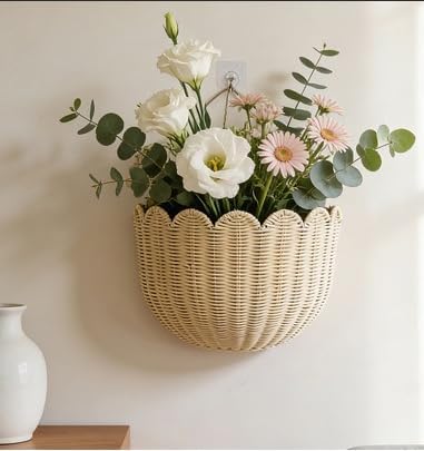 Scalloped Wall Baskets / Set of 2