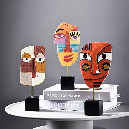 African Art Tribal Figurines Decorations / Wink