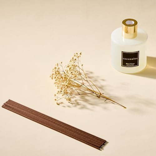 COCORRÍNA Reed Diffuser - Black Forest 17 Fl.oz Reed Diffuser with 8 Sticks Scented Diffuser with Preserved Flowers for