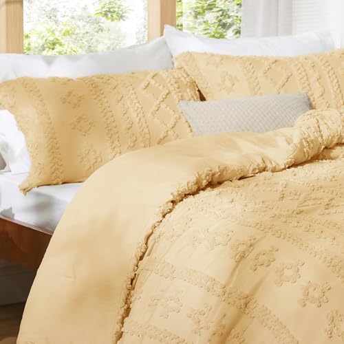 Bedsure Tufted Boho Comforter Set Queen Size - Yellow Boho Bed Set, GentleSoft™ 3 Pieces Farmhouse-Style Embroidery