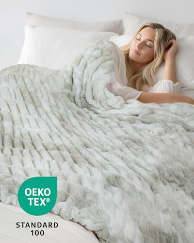 Ultra Soft Cozy Faux Fur Throw Blanket, Fuzzy Plush Thick Bubble Blanket, Luxury Fluffy Blanket for Couch, Sofa