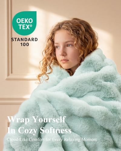 Ultra Soft Cozy Faux Fur Throw Blanket, Fuzzy Plush Thick Bubble Blanket, Oversize Luxury Fluffy Blanket for Couch