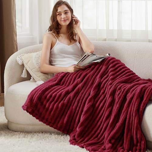 Bedsure Soft Twin Blanket for Bed Decor Gifts Deep Red 60"x80"