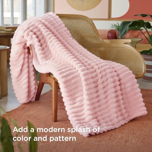 Bedsure Soft Coral Pink Throw Blanket for Couch Decor Gifts 50"x70"