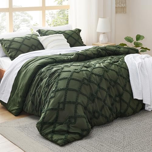 Bedsure Boho Comforter Set King - Olive Green Tufted King Size Comforter, 3 Pieces Farmhouse-Style Embroidery Bed Set