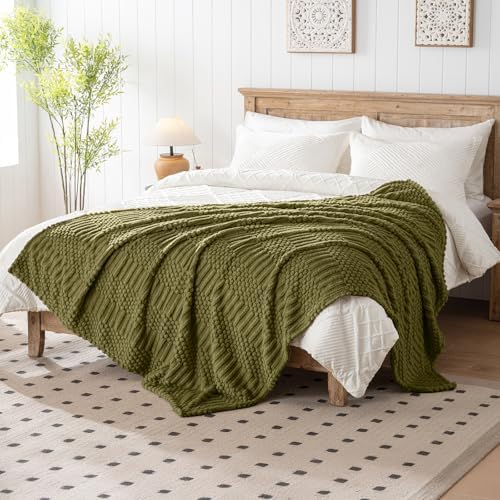 90x104 Inch Green King Size Blanket - Soft & Fluffy Fleece, Neutral Tan Color, Cute & Aesthetic, Perfect for Sofa