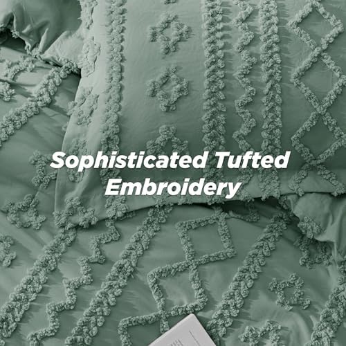 Bedsure Tufted Boho Comforter Set Full Size - Green Boho Bed Set, GentleSoft™ 3 Pieces Farmhouse-Style Embroidery