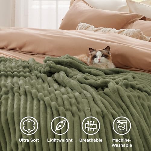 Bedsure Soft Twin XL Blanket for Bed Dorm Moss 66"x90"