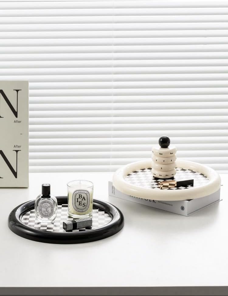 Checkered Decorative Tray / Round Black Checkered