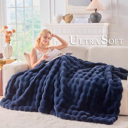 BENVWE Fluffy Faux Fur Throw Blanket for Couch, Soft Plush Thick Cozy Fuzzy Luxury Minky Bubble Blanket for Home Living