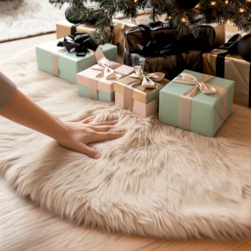 AISENO 60 Inch Christmas Tree Skirt - Beige Faux Fur Plush Holiday Decor for Xmas Tree, Festive Party, Home Decorations