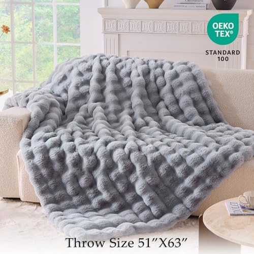 BENVWE Fluffy Faux Fur Throw Blanket for Couch, Soft Plush Thick Cozy Fuzzy Luxury Minky Bubble Blanket for Home Living