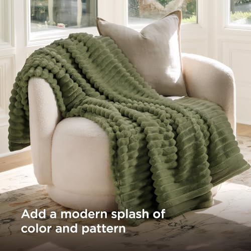Bedsure Soft Twin Blanket for Bed Decor Gifts Moss 60"x80"