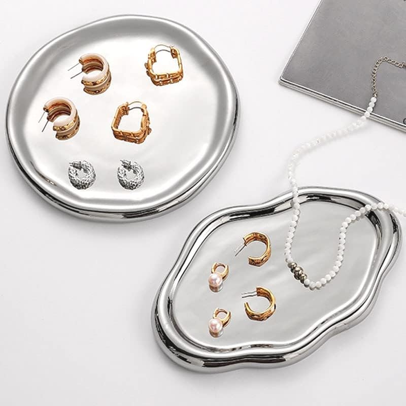 Ceramic Trinket Tray / 7.7 x 5.3 x 0.6 / Silver