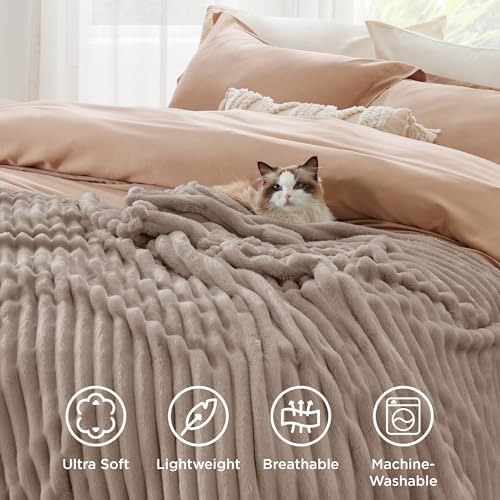 Bedsure Soft Light Brown Throw Blanket for Couch Decor Gifts 50"x70"