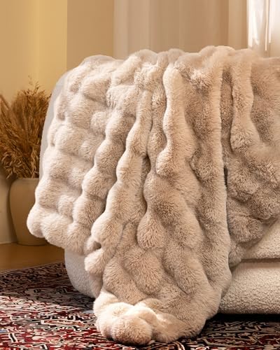 Ultra Soft Cozy Faux Fur Throw Blanket, Fuzzy Plush Thick Bubble Blanket, Oversize Luxury Fluffy Blanket for Couch