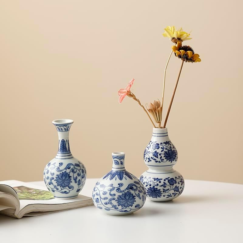 Vintage Chinoiserie Ceramic Small Flower Vase / Blue / Set of 7