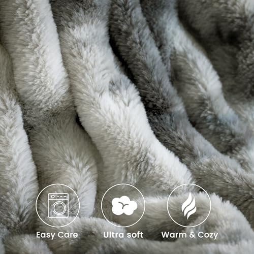 Ultra Soft Cozy Faux Fur Throw Blanket, Fuzzy Plush Thick Bubble Blanket, Luxury Fluffy Blanket for Couch, Sofa