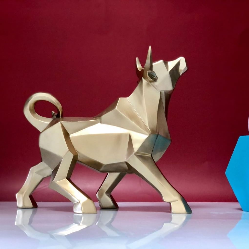 Geometric Resin Bullish Cattle Statues / Gold Bull