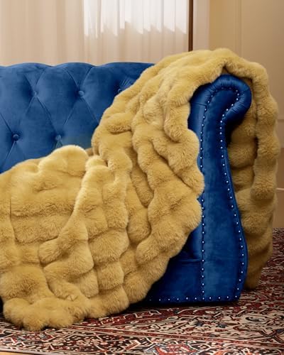 Ultra Soft Cozy Faux Fur Throw Blanket, Fuzzy Plush Thick Bubble Blanket, Oversize Luxury Fluffy Blanket for Couch